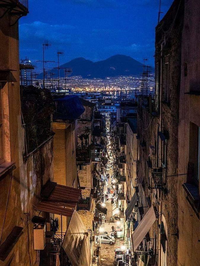 I Tetti Del Centro Storico Apartamento Nápoles Exterior foto